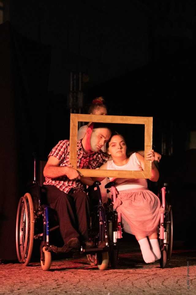 Teatr Bez Maski z DPS-u w Opolnicy na ząbkowickim Rynku