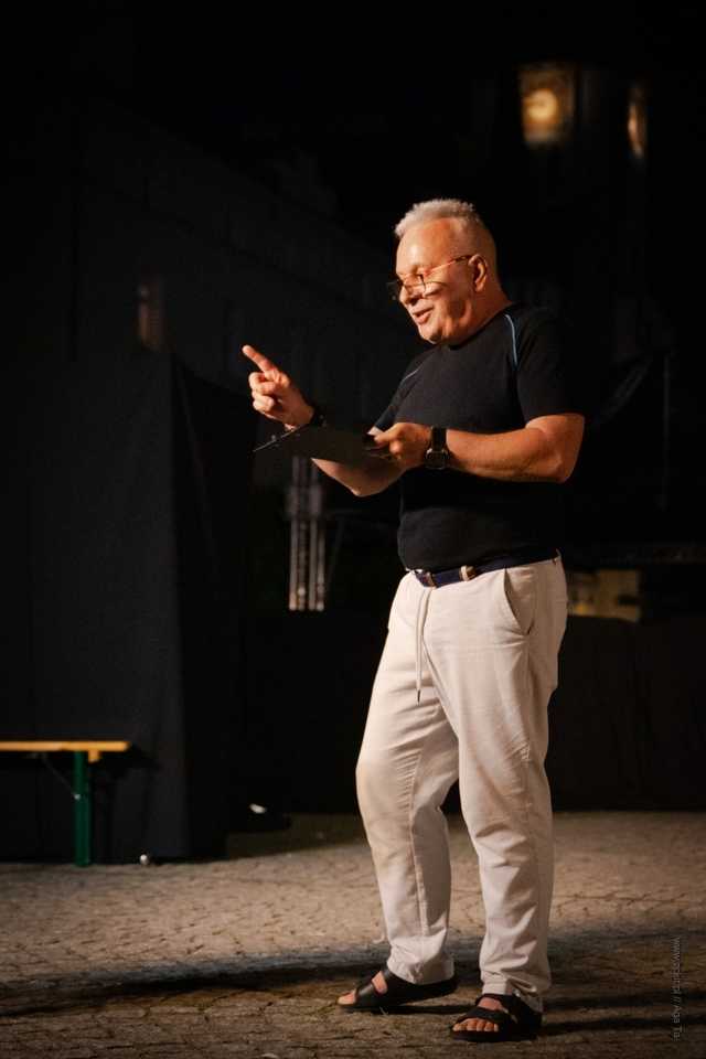 Teatr Bez Maski z DPS-u w Opolnicy na ząbkowickim Rynku
