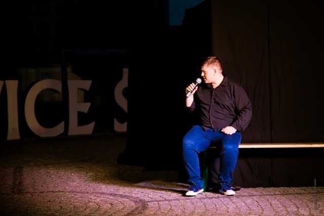 Teatr Bez Maski z DPS-u w Opolnicy na ząbkowickim Rynku