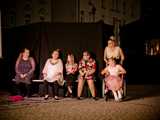 Teatr Bez Maski z DPS-u w Opolnicy na ząbkowickim Rynku
