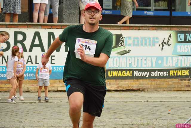 Prawie 350 biegaczy rywalizowało w 10 Ząbkowickiej