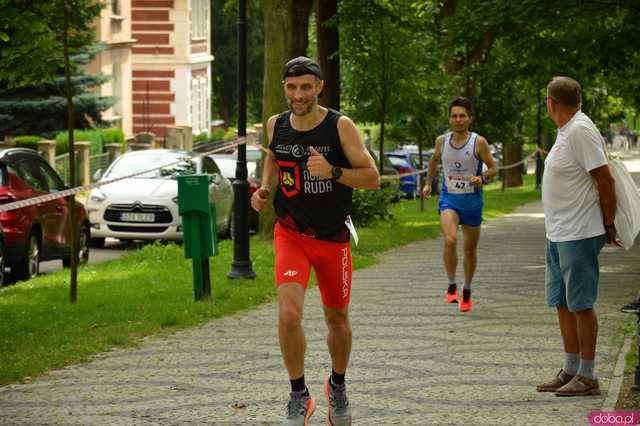 Prawie 350 biegaczy rywalizowało w 10 Ząbkowickiej