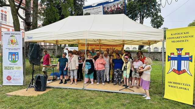 Pielgrzymka Osób Niepełnosprawnych ich Rodzin i Przyjaciół w Henrykowie