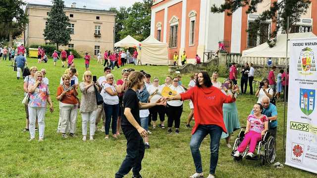 Pielgrzymka Osób Niepełnosprawnych ich Rodzin i Przyjaciół w Henrykowie