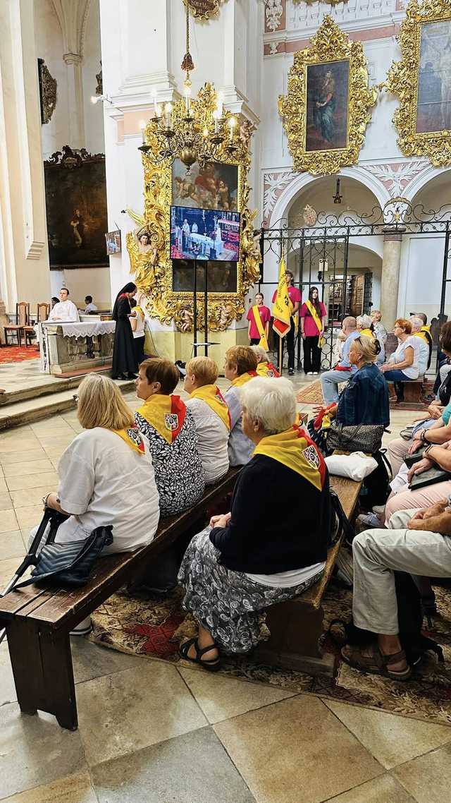 Pielgrzymka Osób Niepełnosprawnych ich Rodzin i Przyjaciół w Henrykowie