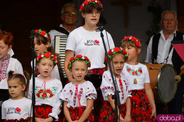 Dożynki gminy Bardo w Dzbanowie