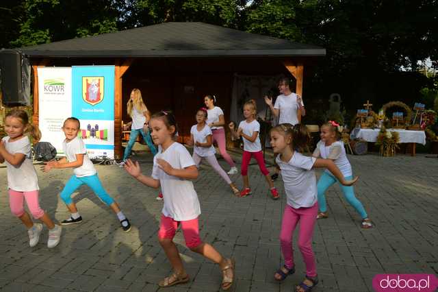 Dożynki gminy Bardo w Dzbanowie