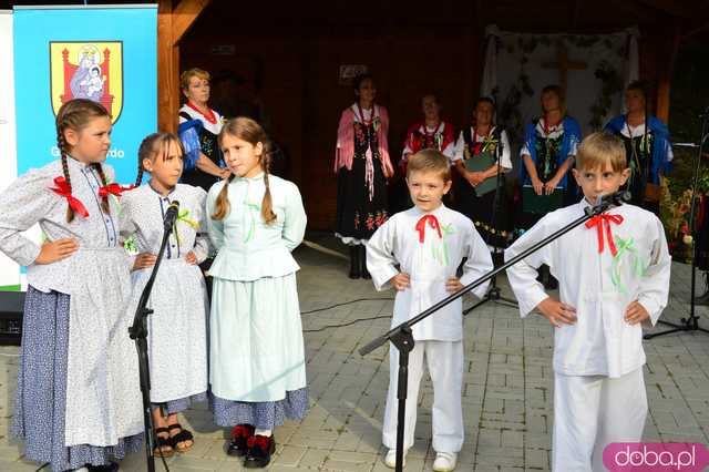 Dożynki gminy Bardo w Dzbanowie