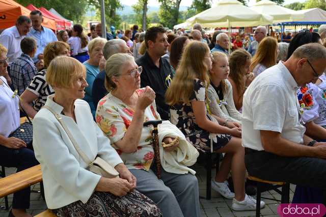 Dożynki gminy Bardo w Dzbanowie