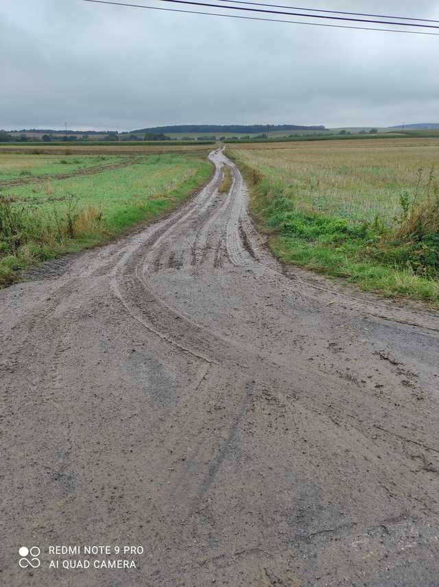 [FOTO] Wykonano drogi transportu rolnego w gminie Ciepłowody