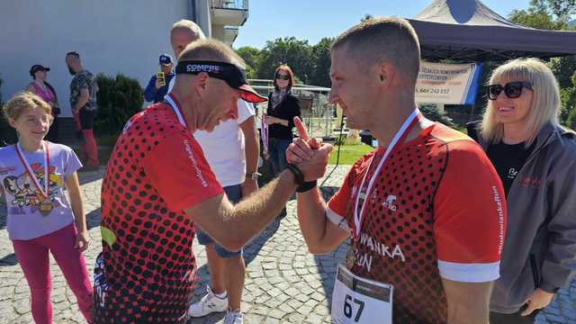 [FOTO] Pobiegli w IX edycji biegu przełajowego Bardzka Piąteczka 