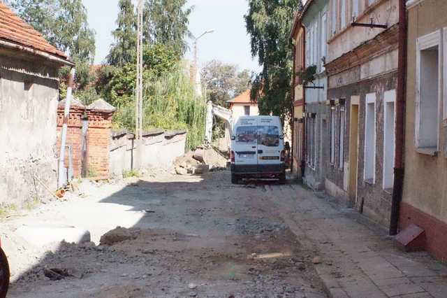Trwa remont ulicy Lelewela w Złotym Stoku - brak wody