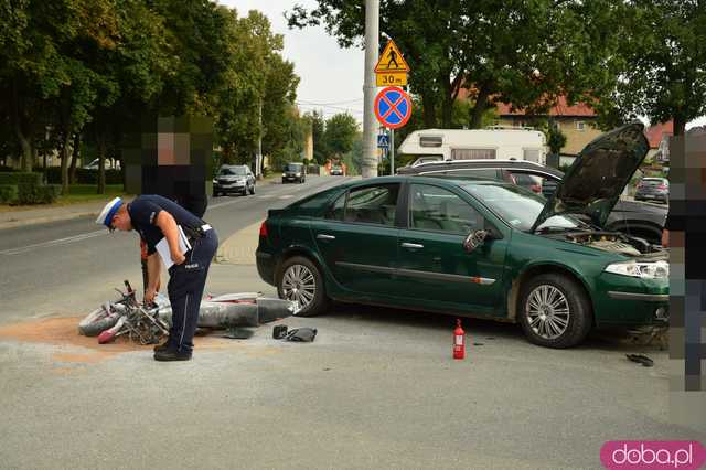 Osobówka wjechała w motocykl na Żeromskiego