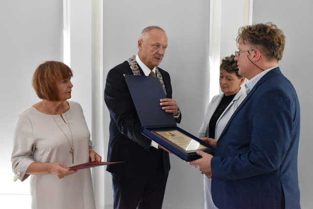 Tytuł Honorowego Obywatela Miasta i Gminy Bardo
