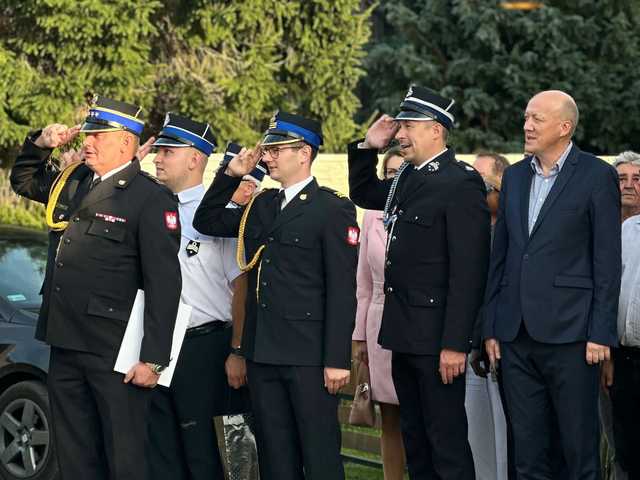 Strażacy z Witostowic już z nowym autem!