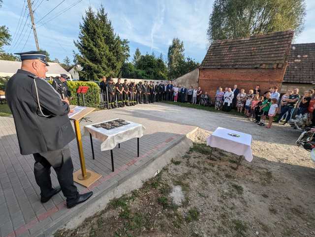 Strażacy z Witostowic już z nowym autem!