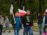 Rolnicy protestują na dk8 w Ząbkowicach Śląskich