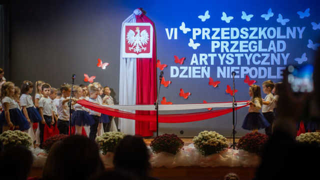 Przedszkolaki artystycznie dla Niepodległej