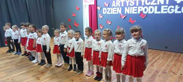 Przedszkolaki artystycznie dla Niepodległej