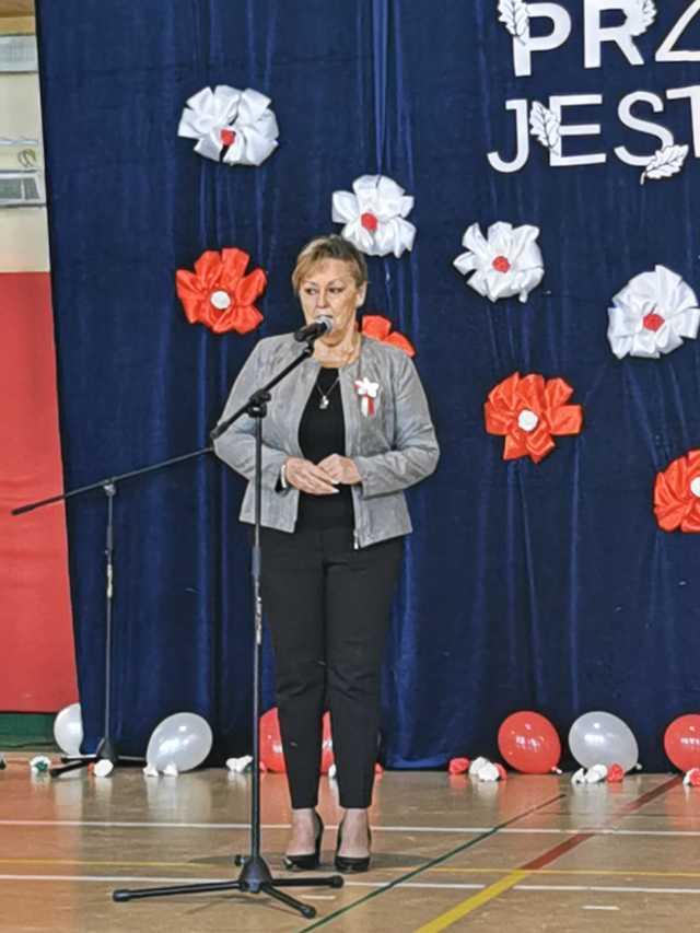 „Przebudź się, jesteś wolny” - akademia z okazji Święta Niepodległości w Kamieńcu Ząbkowickim
