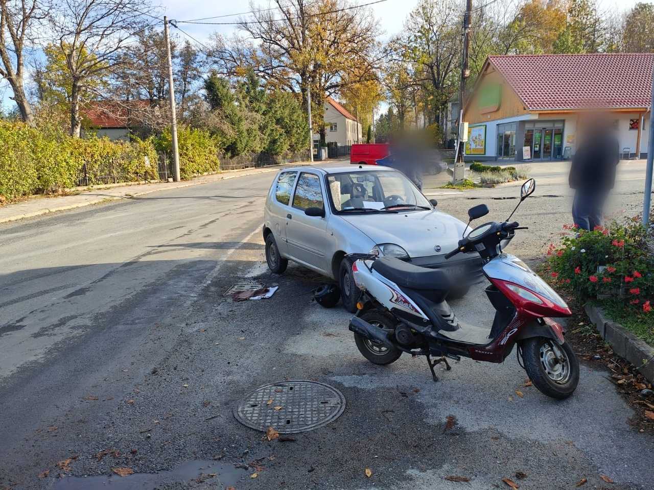 Zderzenie skutera i osobówki w Stoszowicach 