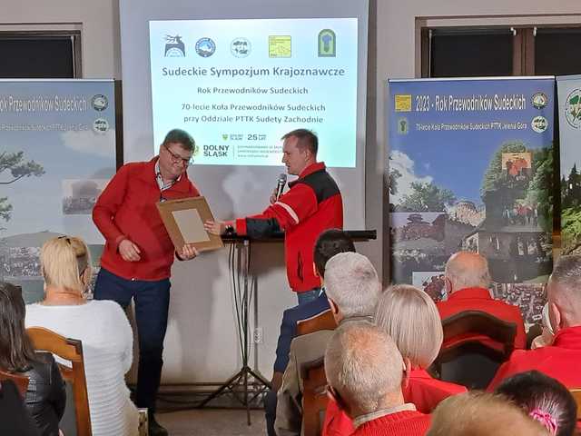 Ząbkowiccy przewodnicy odznaczeni