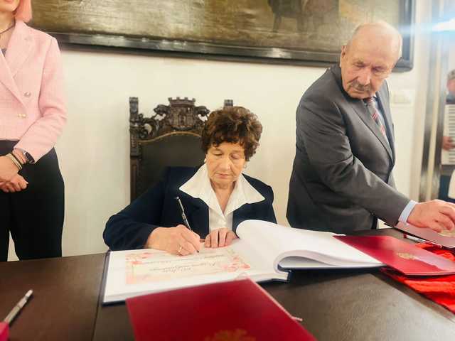 Czternaście par obchodziło złote i diamentowe gody w Ziębicach