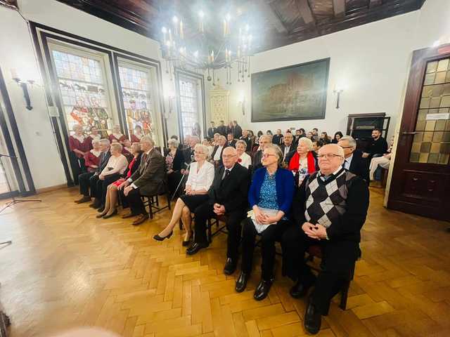 Czternaście par obchodziło złote i diamentowe gody w Ziębicach