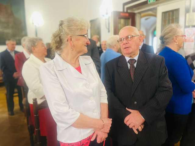 Czternaście par obchodziło złote i diamentowe gody w Ziębicach