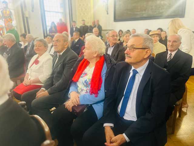Czternaście par obchodziło złote i diamentowe gody w Ziębicach