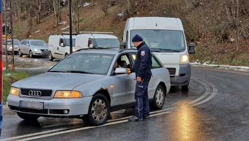 W poniedziałek na drogach powiatu ząbkowickiego prowadzone są działania „Alkohol i narkotyki”