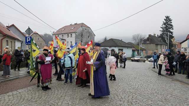 Po raz 12 Orszak Trzech Króli przeszedł przez Bardo