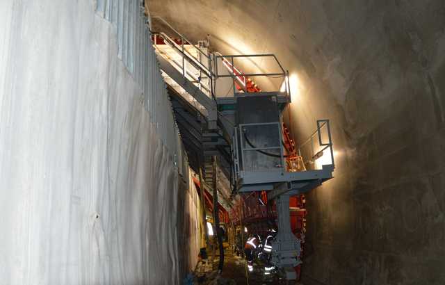 Ostatnie prace w tunelu na trasie Wrocław – Jelenia Góra