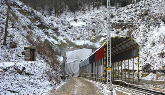 Ostatnie prace w tunelu na trasie Wrocław – Jelenia Góra