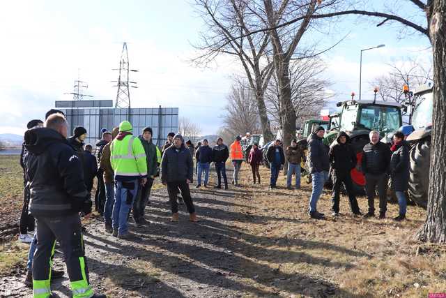 Protest rolników: Na razie w Ząbkowicach nie stosujemy pełnej blokady dróg