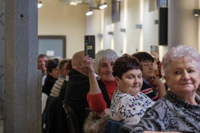 Blisko 200 mieszkańców gminy Kamieniec Ząbkowicki otrzymało ogólnopolską kartę seniora