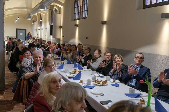 Blisko 200 mieszkańców gminy Kamieniec Ząbkowicki otrzymało ogólnopolską kartę seniora