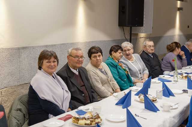 Blisko 200 mieszkańców gminy Kamieniec Ząbkowicki otrzymało ogólnopolską kartę seniora