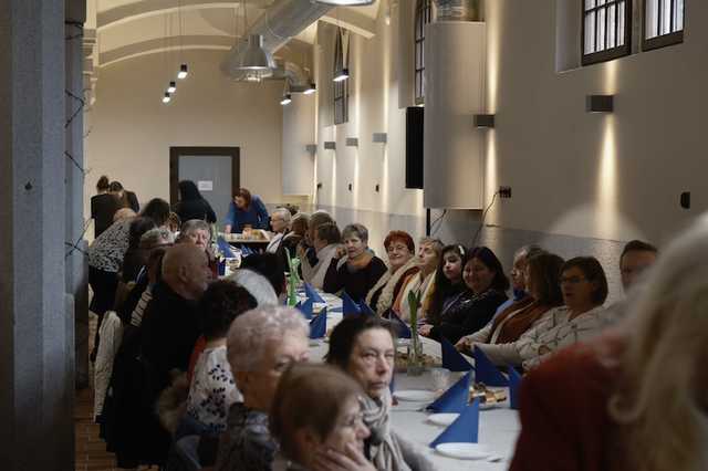 Blisko 200 mieszkańców gminy Kamieniec Ząbkowicki otrzymało ogólnopolską kartę seniora