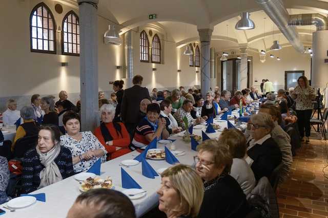 Blisko 200 mieszkańców gminy Kamieniec Ząbkowicki otrzymało ogólnopolską kartę seniora