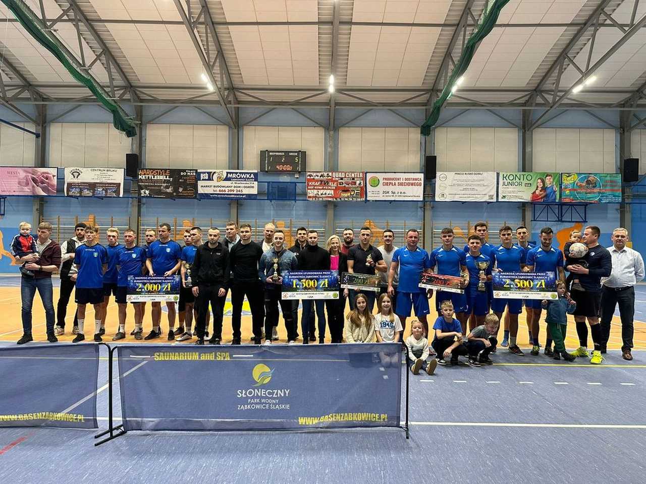 X jubileuszowa edycja Ząbkowickiej Ligi Futsalu- Nauczyciele wracają na tron!
