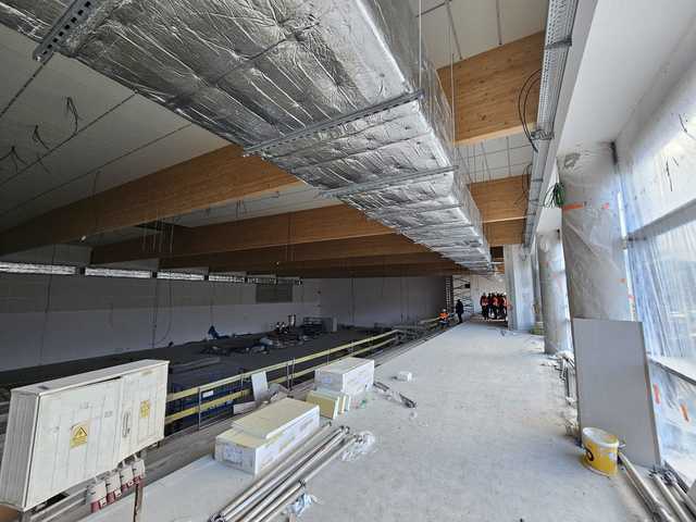 Praca wre na budowie hali sportowo-widowiskowej w Ziębicach