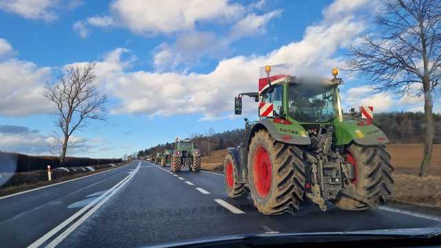 W piątek rolnicy zablokują dk8 w Ząbkowicach Śląskich. Policja wytyczyła objazdy