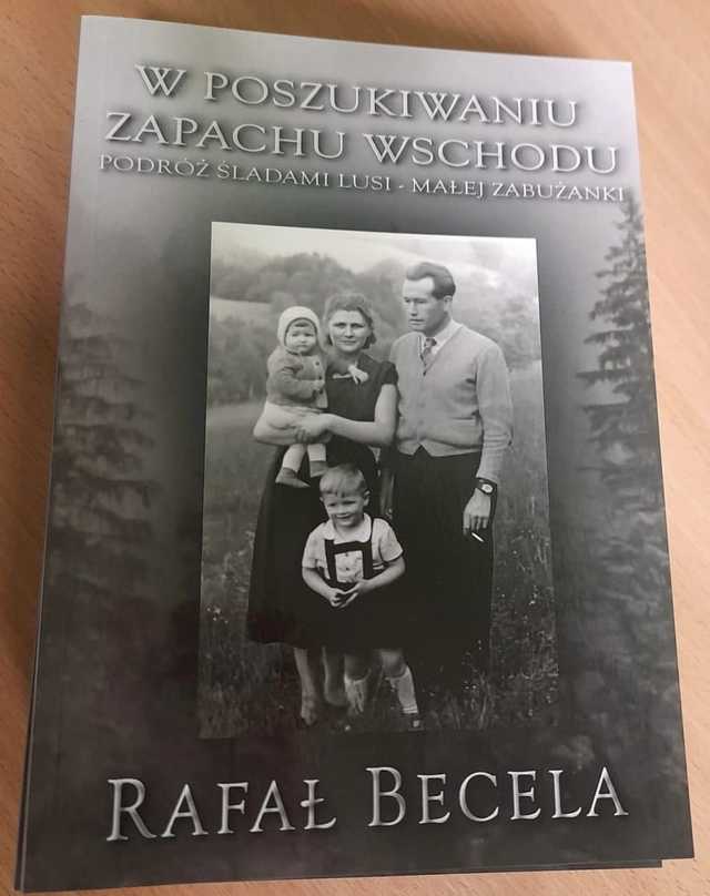 W Dyskusyjnym Klubie Książki o rodzinnych historiach z Rafałem Becelą 