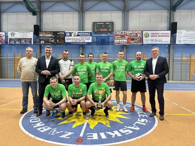 Finały 2 ligi XX jubileuszowej edycji Ząbkowickiej Ligi Futsalu wygrywa Cis Brzeźnica 