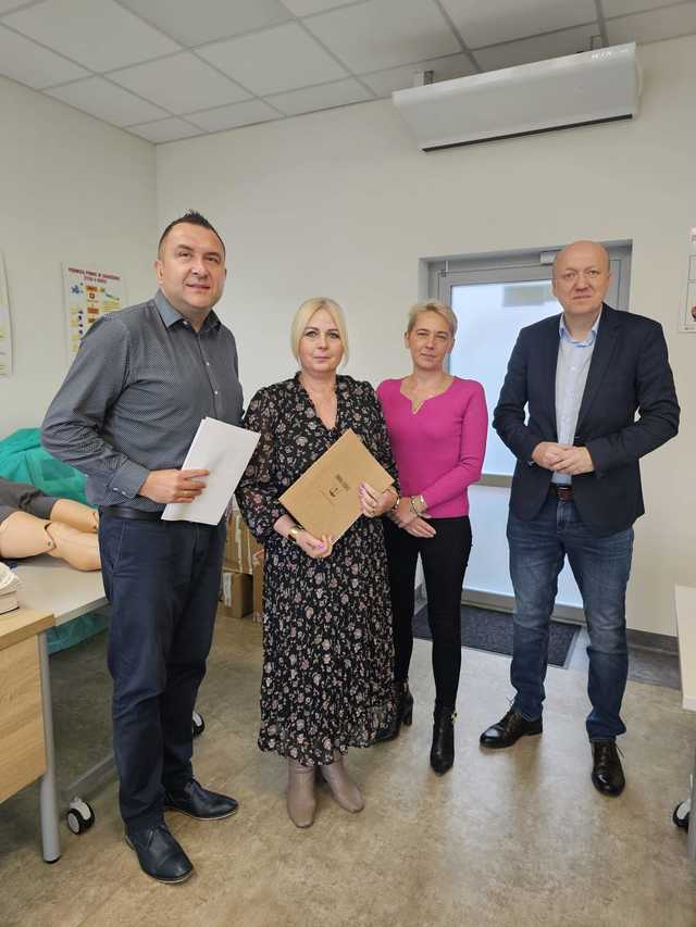Gmina wspiera pogotowie i pomoc lekarską oraz pielęgniarską w Ziębicach