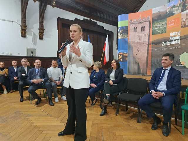 Minister edukacji Barbara Nowacka w Ząbkowicach Śląskich 