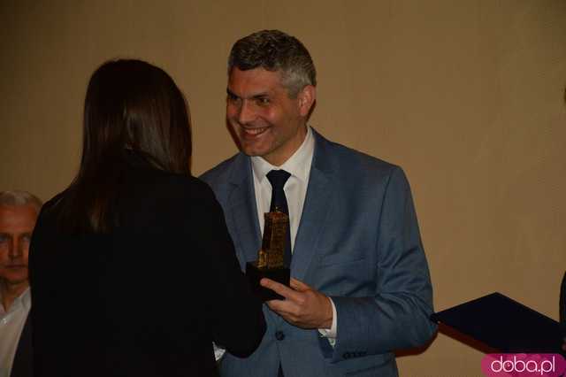 Michał Rudnicki Ząbkowiczaninem Roku. Ząbkowickie Krzywe Wieże przyznane