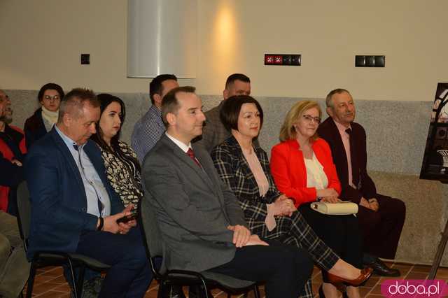 Efektowny mapping w Pałacu Marianny Orańskiej i konferencja „Świadkowie historii”