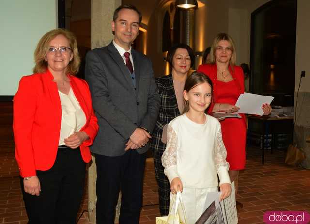 Efektowny mapping w Pałacu Marianny Orańskiej i konferencja „Świadkowie historii”